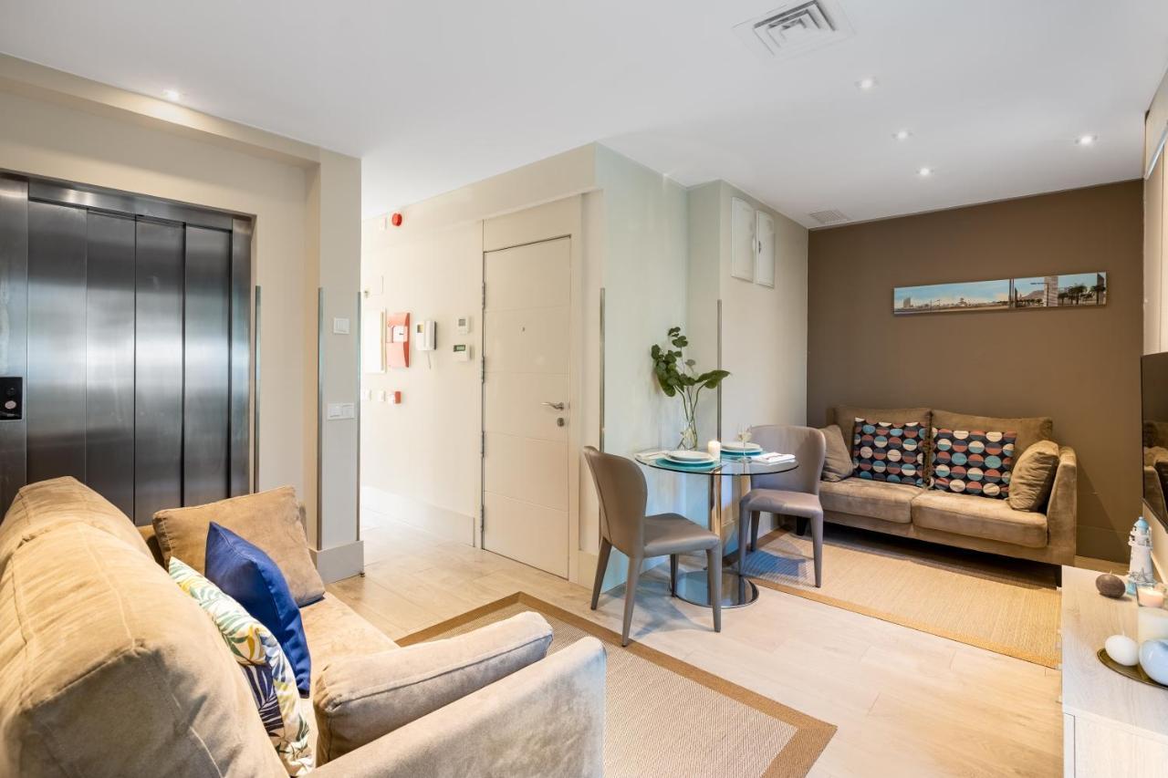 Kronos On The Beach Suite 1 Барселона Экстерьер фото