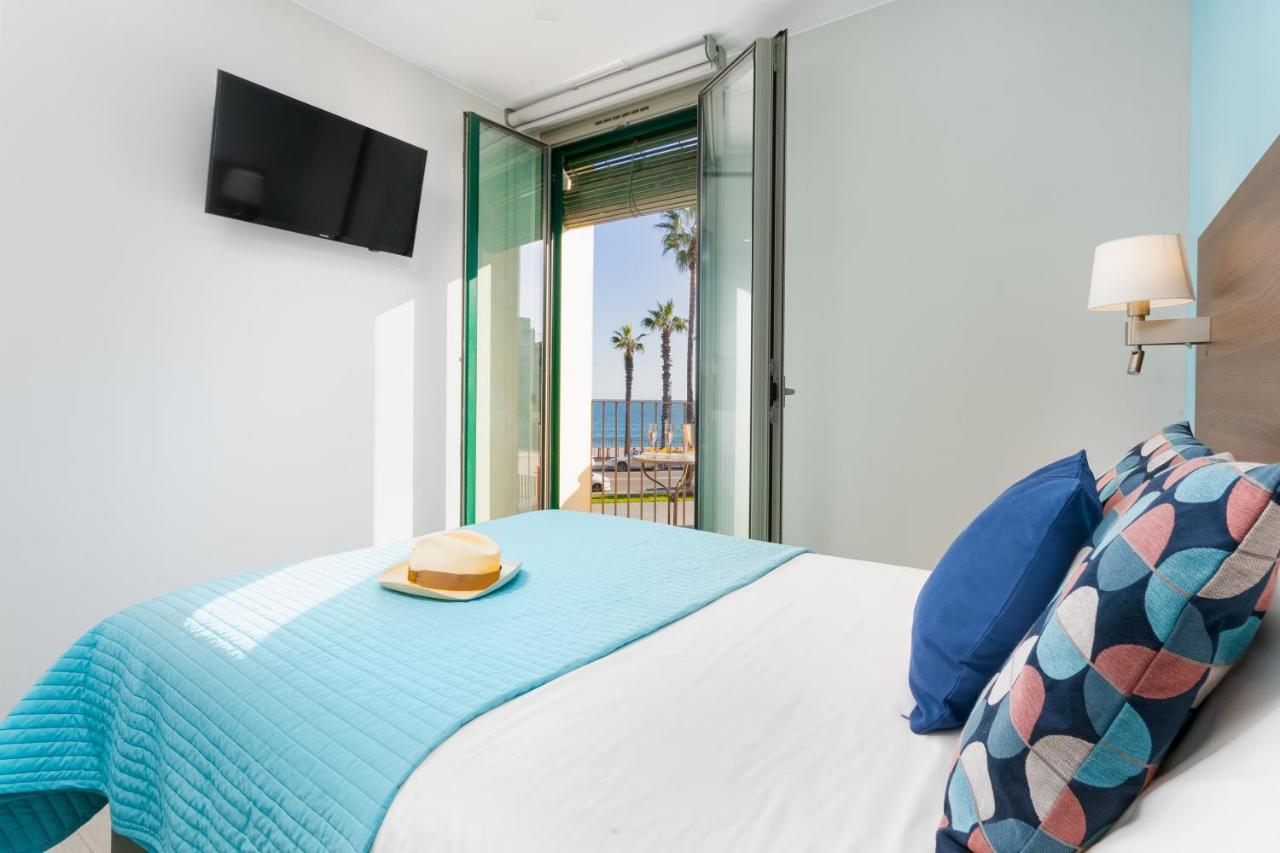 Kronos On The Beach Suite 1 Барселона Экстерьер фото